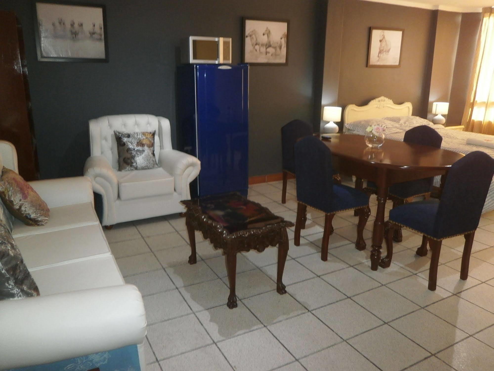 Strenua Santa Maria Suites 特鲁希略 外观 照片