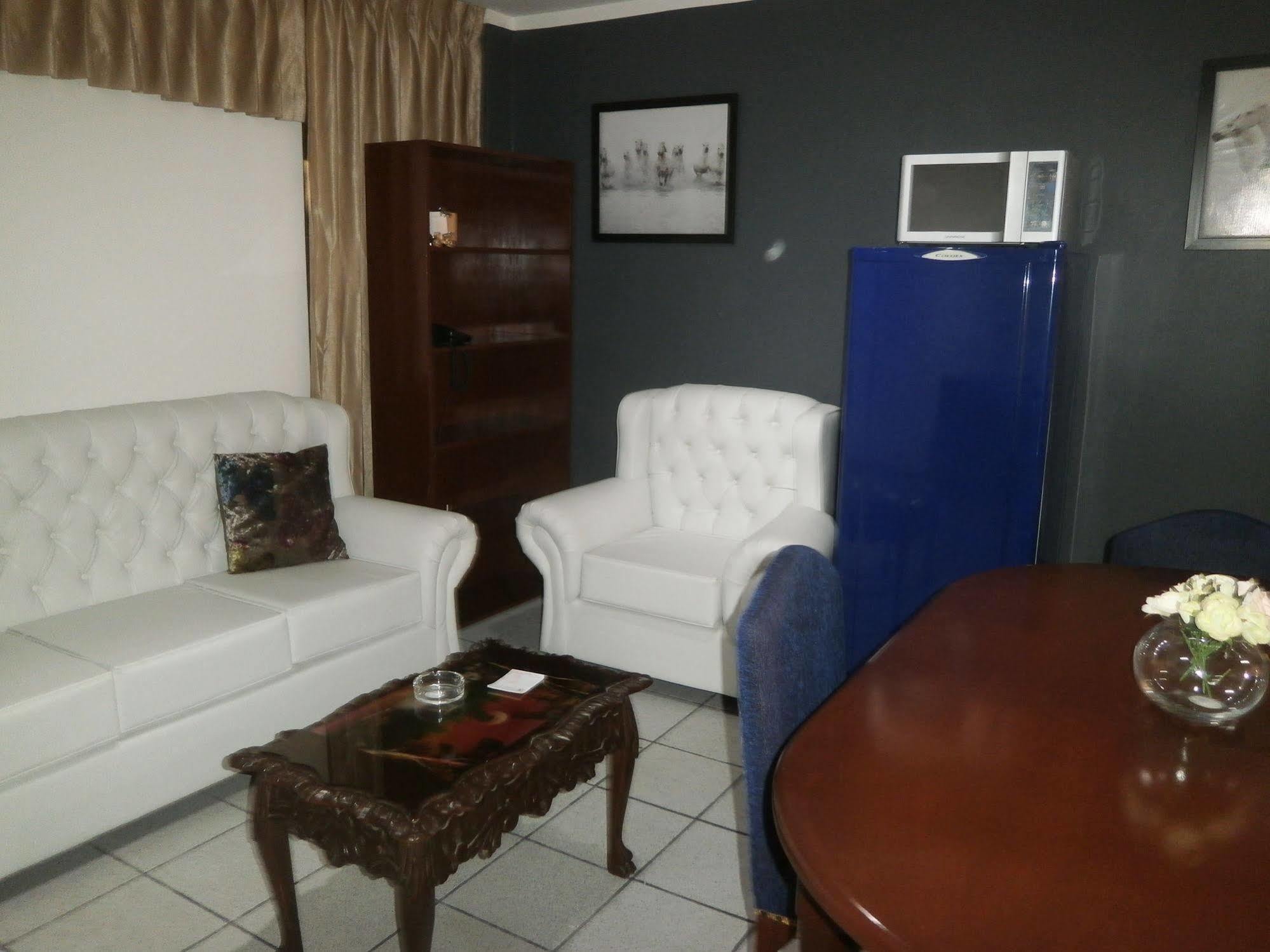 Strenua Santa Maria Suites 特鲁希略 外观 照片